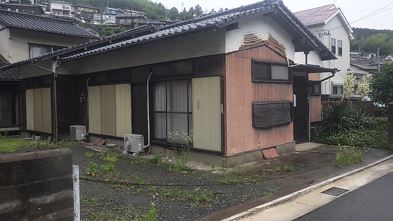 一戸建ての建物全体の解体を行いました